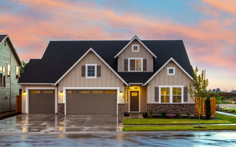 How Real Estate Agents Close 2× More Deals with WhatsApp Automation